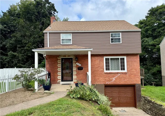 Photo 1 of Single family home for sale at 5105 White Oak Dr, Penn Hills, PA 15147 | MLS# 1769661 | Listing updated on 2026-09-12