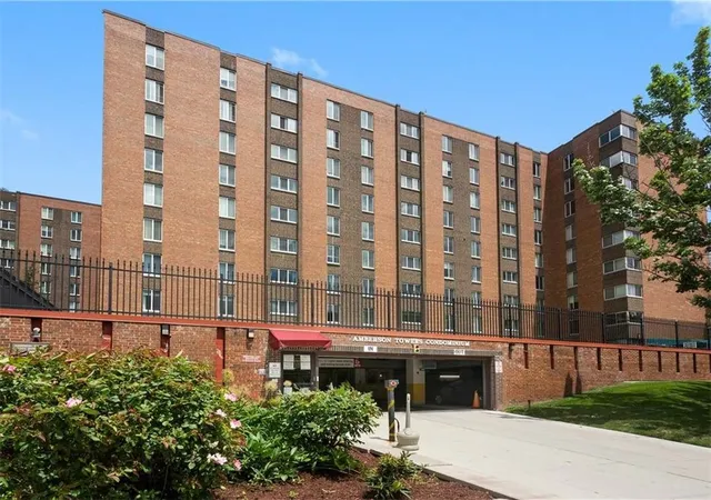 Photo 1 of Condo for sale at 5 Bayard Rd #910, Shadyside, PA 15213 | MLS# 1769748 | Listing updated on 2026-09-08
