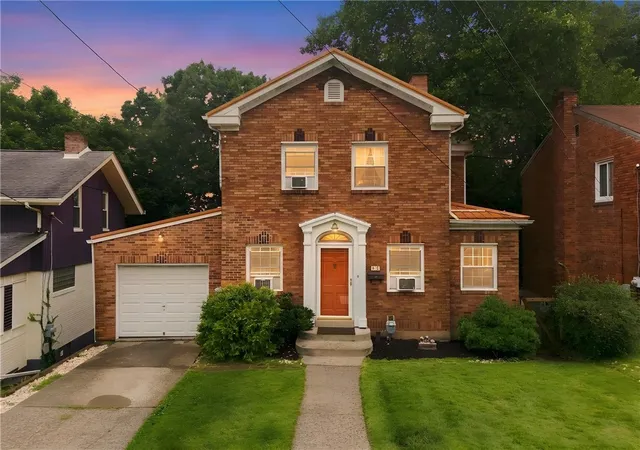 Photo 1 of Single family home for sale at 40 Sceneridge Ave, Brentwood, PA 15227 | MLS# 1769776 | Listing updated on 2026-09-03