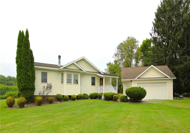 Photo 1 of Single family home for sale at 105 Sunset Rd, Lackawannock Twp, PA 16148 | MLS# 1769581 | Listing updated on 2026-09-25