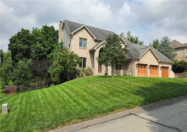 Photo 3 of Single family home for sale at 2182 Bradbury Ln, North Huntingdon, PA 15642 | MLS# 1769790 | Listing updated on 2026-10-07