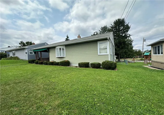 Photo 2 of Sale Pending at 1402 Washington Blvd, Port Vue, PA 15133 | MLS# 1769804 | Listing updated on 2026-10-16