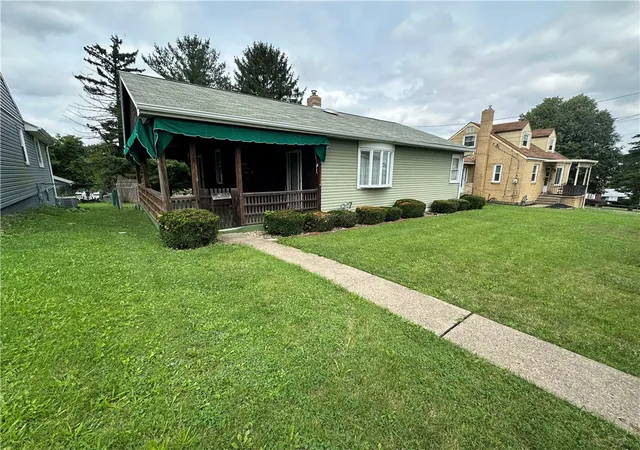 Photo 3 of Sale Pending at 1402 Washington Blvd, Port Vue, PA 15133 | MLS# 1769804 | Listing updated on 2026-10-16