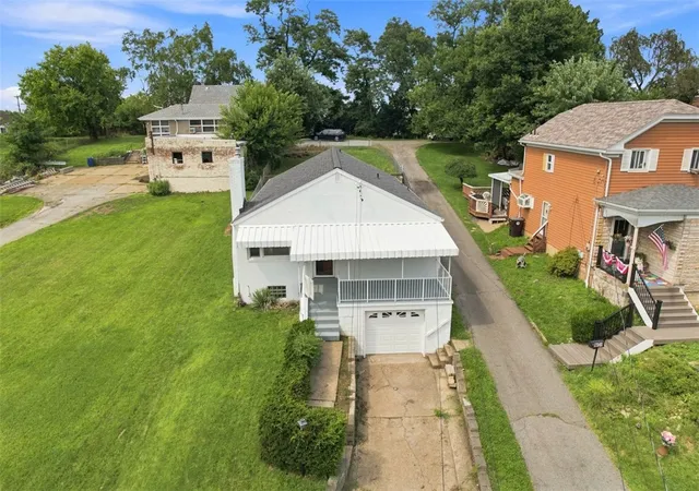 Photo 3 of Single family home for sale at 3129 Churchview, Baldwin Boro, PA 15227 | MLS# 1769807 | Listing updated on 2026-09-11