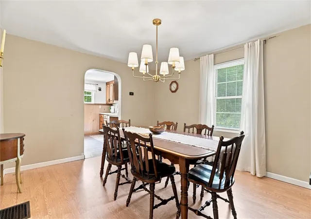 Photo 3 of Single family home for sale at 352 Mountain View Rd, Union Twp, PA 16101 | MLS# 1769188 | Listing updated on 2026-09-14