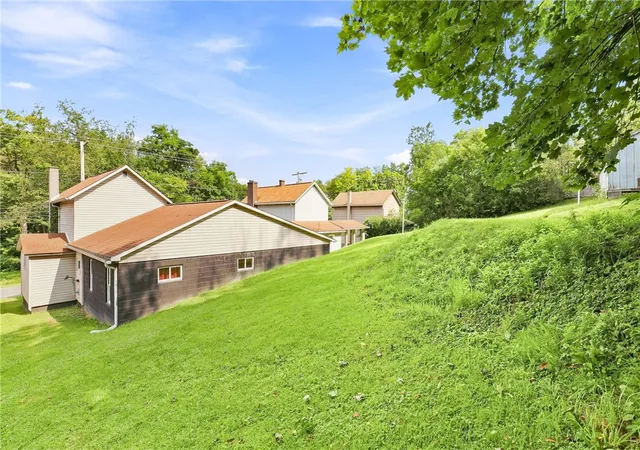 Photo 4 of Single family home for sale at 1798 Soap Holw Rd, Conemaugh Twp, PA 15905 | MLS# 1769768 | Listing updated on 2026-09-08
