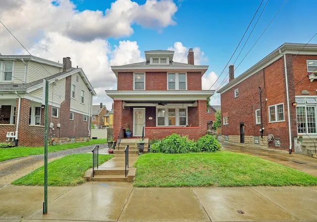 Photo 1 of Sale Pending at 329 W Penn Pl, Friendship Park, PA 15224 | MLS# 1769820 | Listing updated on 2026-09-11