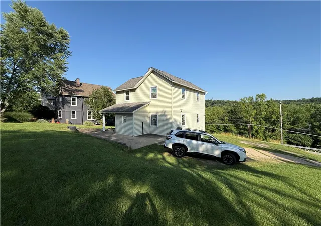 Photo 4 of Single family home for sale at 6729 Leechburg Rd, Penn Hills, PA 15147 | MLS# 1769189 | Listing updated on 2026-09-03