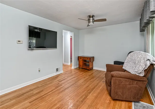 Photo 2 of Single family home for sale at 1337 Hamilton Rd, Castle Shannon, PA 15234 | MLS# 1769832 | Listing updated on 2026-09-01