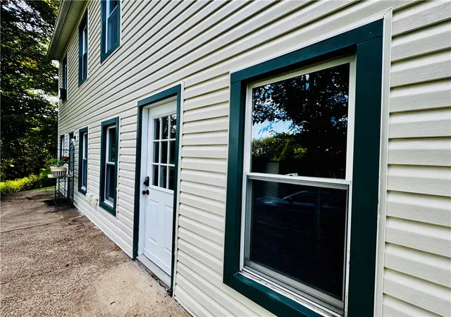 Photo 3 of Multi family home for sale at 197 199 E Bellevue Ave, Ross Twp, PA 15202 | MLS# 1769846 | Listing updated on 2026-09-12