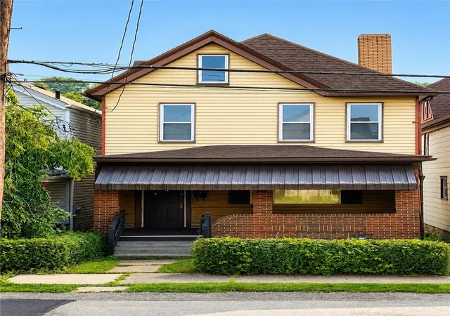 Single family home for sale at 727 Vermont Ave, Glassport, PA 15045 | MLS# 1769847
