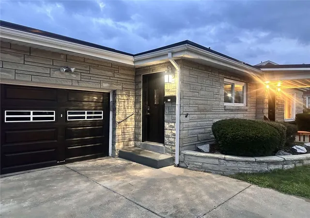 Photo 2 of Single family home for sale at 515 1st Street, Canonsburg, PA 15317 | MLS# 1769879 | Listing updated on 2026-09-06
