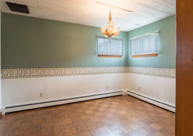 Photo 3 of Single family home for sale at 880 E Hill Dr, New Kensington, PA 15068 | MLS# 1769881 | Listing updated on 2026-09-13