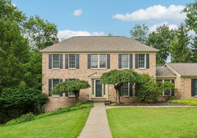 Photo 1 of Sale Pending at 1700 Saw Grass Ct, Franklin Park, PA 15237 | MLS# 1769902 | Listing updated on 2026-10-01