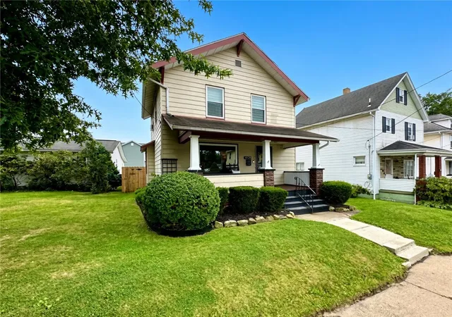 Photo 2 of Single family home for sale at 1028 Dewey Ave, New Castle, PA 16101 | MLS# 1769849 | Listing updated on 2026-09-12