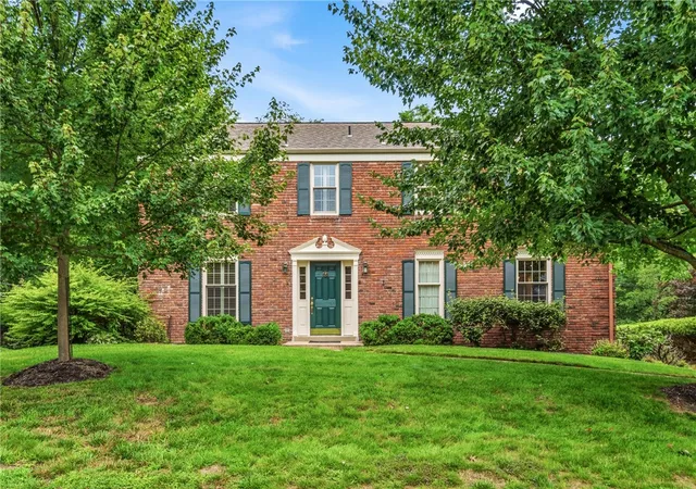 Photo 1 of Sale Pending at 130 Laurelwood Dr, Ross Twp, PA 15237 | MLS# 1769915 | Listing updated on 2026-09-08