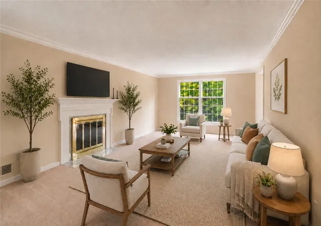 Photo 2 of Sale Pending at 130 Laurelwood Dr, Ross Twp, PA 15237 | MLS# 1769915 | Listing updated on 2026-09-08