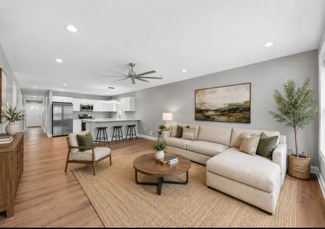 Photo 2 of Single family home for sale at 529 Weston Way, Elliott, PA 15220 | MLS# 1769916 | Listing updated on 2026-10-18