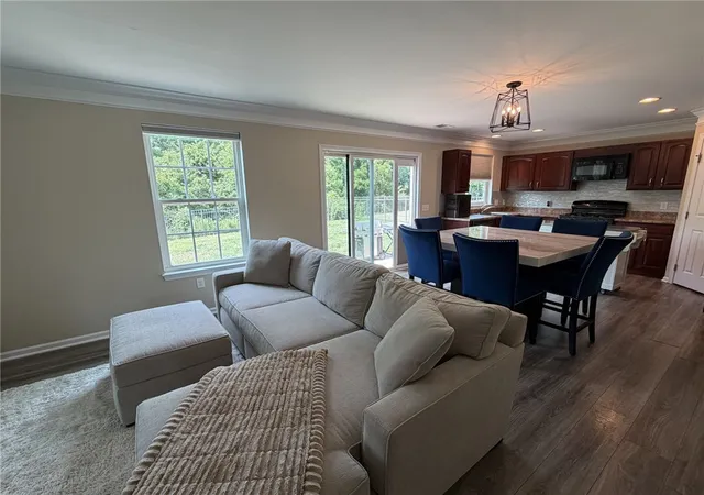 Photo 3 of Single family home for sale at 628 Glengarry Ct, Plum Boro, PA 15239 | MLS# 1769890 | Listing updated on 2026-10-01