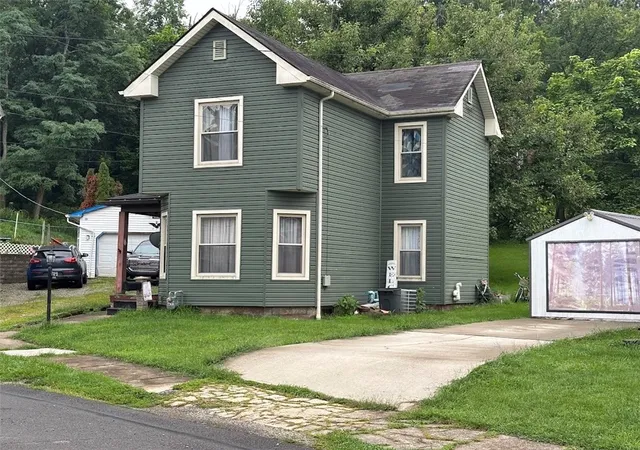 Photo 1 of Sale Pending at 426 E Prospect Ave, City Of Washington, PA 15301 | MLS# 1769937 | Listing updated on 2026-09-12
