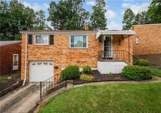 Photo 1 of Sale Pending at 654 Perrilyn St, Brookline, PA 15226 | MLS# 1769963 | Listing updated on 2026-09-01