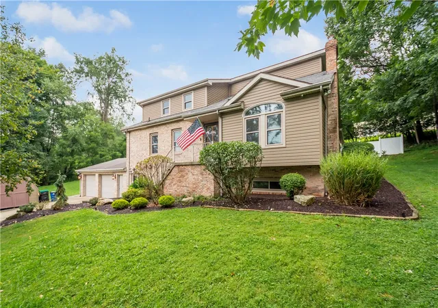 Photo 2 of Single family home for sale at 119 Mingo Cir Dr, Nottingham, PA 15332 | MLS# 1769968 | Listing updated on 2026-09-01