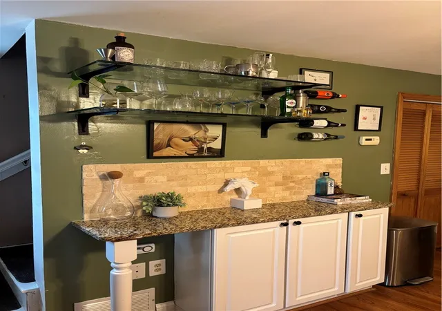 Photo 2 of Single family home for sale at 533 Finley Ave, Scott Twp, PA 15106 | MLS# 1769977 | Listing updated on 2026-09-13