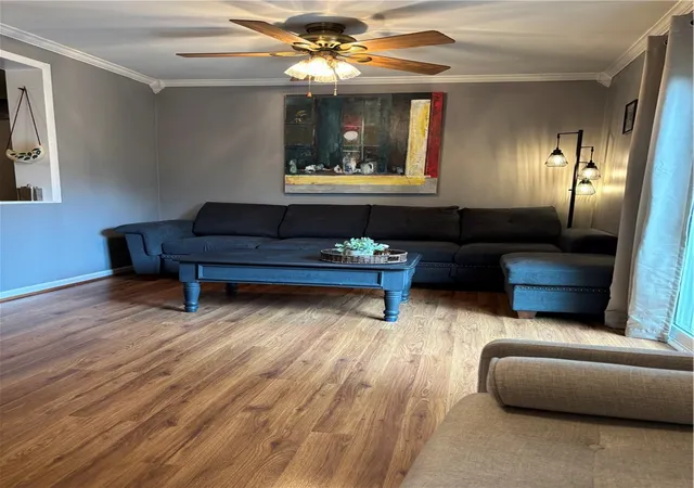 Photo 4 of Single family home for sale at 533 Finley Ave, Scott Twp, PA 15106 | MLS# 1769977 | Listing updated on 2026-09-13