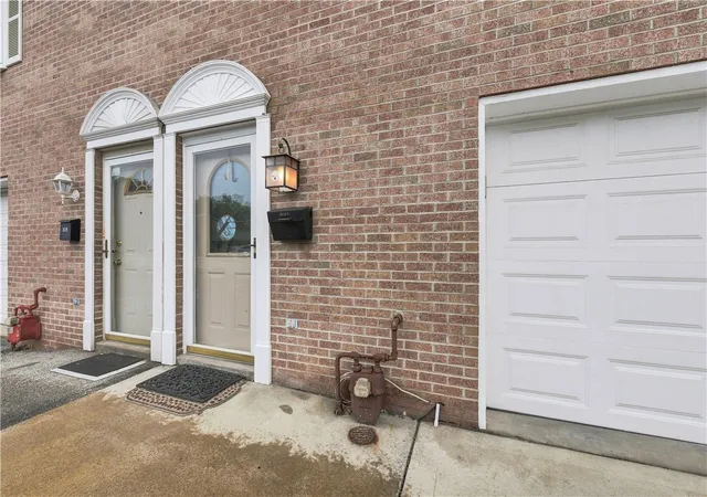 Photo 3 of Single family home for sale at 331 Clavale Dr, N Versailles, PA 15137 | MLS# 1769922 | Listing updated on 2026-10-04