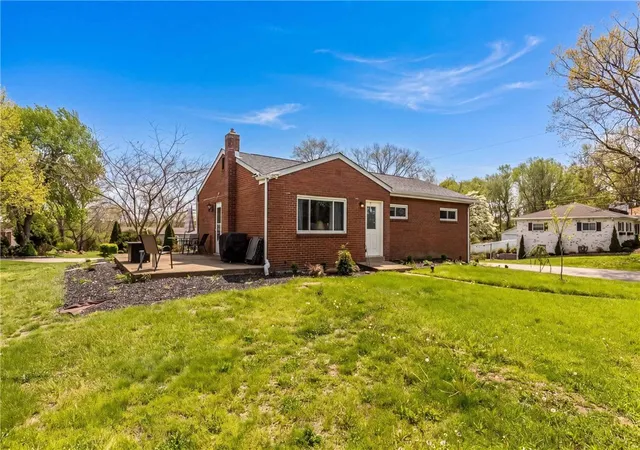 Photo 3 of Single family home for sale at 1630 Old Brodhead Rd, Center Twp, PA 15061 | MLS# 1769850 | Listing updated on 2026-09-08