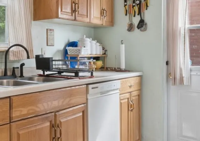 Photo 2 of Single family home for sale at 2106 Lindsay Rd, Wilkinsburg, PA 15221 | MLS# 1769826 | Listing updated on 2026-09-09