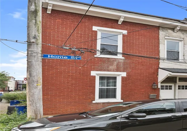 Photo 2 of Single family home for sale at 152 Home St, Lawrenceville, PA 15201 | MLS# 1769047 | Listing updated on 2026-09-10