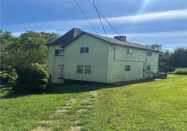 Photo 1 of Single family home for sale at 10 Step St, East Bethlehem, PA 15348 | MLS# 1769988 | Listing updated on 2026-10-01