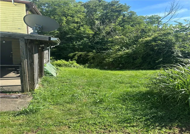 Photo 4 of Single family home for sale at 10 Step St, East Bethlehem, PA 15348 | MLS# 1769988 | Listing updated on 2026-10-01