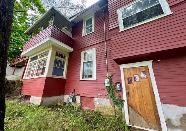 Photo 2 of Sale Pending at 800 Coleman Ave, Greater Johnstown School District, PA 15902 | MLS# 1769998 | Listing updated on 2026-09-25