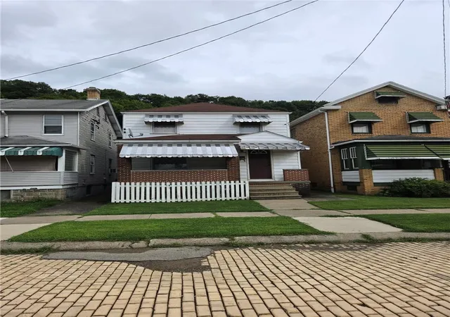 Photo 3 of Single family home for sale at 1308 6th Avenue, Ford City Boro, PA 16226 | MLS# 1769697 | Listing updated on 2026-09-14