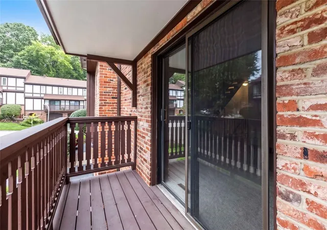 Photo 3 of Condo for sale at 350 Woodbridge Dr, Ross Twp, PA 15237 | MLS# 1769909 | Listing updated on 2026-09-06