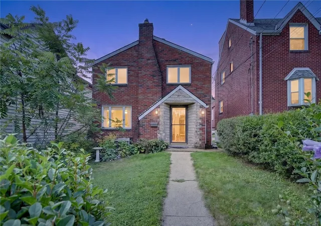 Photo 1 of Single family home for sale at 346 Mayville Ave, Brookline, PA 15226 | MLS# 1769705 | Listing updated on 2026-09-13
