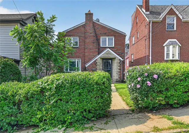Photo 2 of Single family home for sale at 346 Mayville Ave, Brookline, PA 15226 | MLS# 1769705 | Listing updated on 2026-09-13