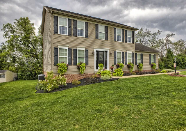 Photo 1 of Single family home for sale at 125 Ashton Dr, East Huntingdon, PA 15666 | MLS# 1770024 | Listing updated on 2026-09-14