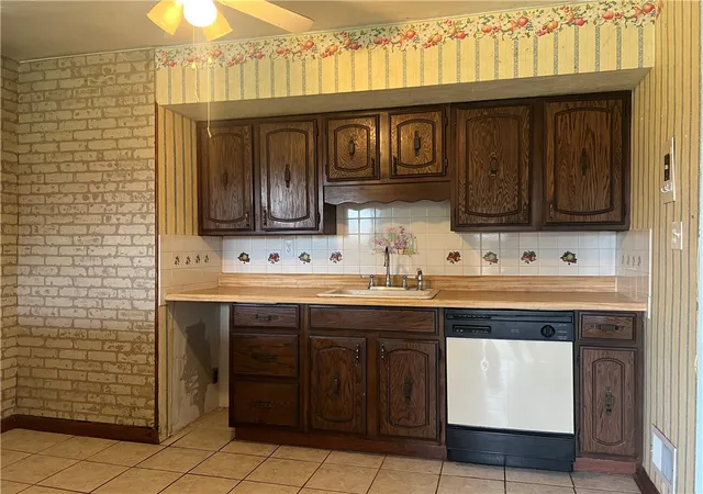Photo 2 of Single family home for sale at 297 Ewings Ml Rd, Robinson Twp, PA 15108 | MLS# 1770027 | Listing updated on 2026-09-14