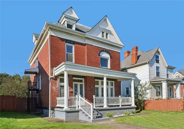 Photo 2 of Single family home for sale at 1336 4th Avenue, Coraopolis, PA 15108 | MLS# 1770031 | Listing updated on 2026-10-17
