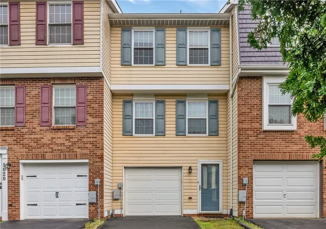 Photo 2 of Townhouse for sale at 5018 Hamilton Dr, Hopewell Twp, PA 15001 | MLS# 1770034 | Listing updated on 2026-09-04