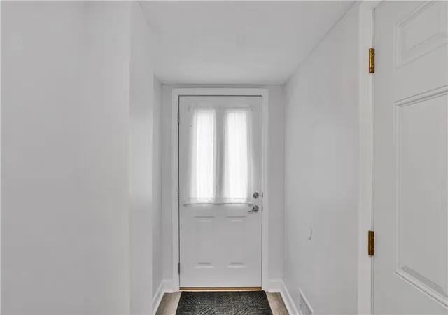 Photo 3 of Townhouse for sale at 5018 Hamilton Dr, Hopewell Twp, PA 15001 | MLS# 1770034 | Listing updated on 2026-09-04
