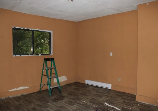 Photo 3 of Single family home for sale at 2925 Shadeland Ave, Marshall Shadeland, PA 15212 | MLS# 1770069 | Listing updated on 2026-09-22
