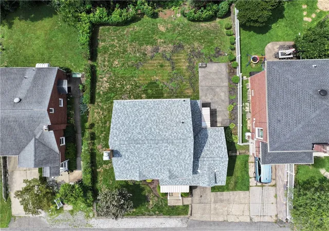 Photo 1 of Single family home for sale at 37 Colecrest St, Collier Twp, PA 15106 | MLS# 1770067 | Listing updated on 2026-10-19