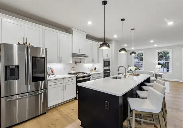 Photo 2 of Townhouse for sale at 211 Marketplace Ave, Moon/crescent Twp, PA 15108 | MLS# 1770080 | Listing updated on 2026-09-11