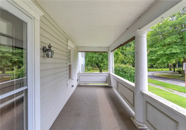 Photo 2 of Single family home for sale at 202 Foch St, Ellwood City, PA 16117 | MLS# 1770062 | Listing updated on 2026-09-02