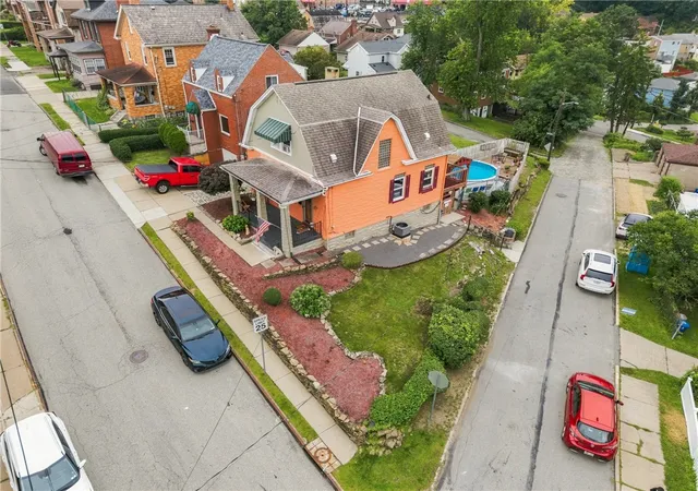 Photo 3 of Sale Pending at 300 Winterhill St, Brookline, PA 15226 | MLS# 1770124 | Listing updated on 2026-09-21