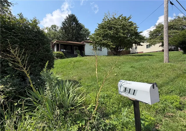 Photo 2 of Single family home for sale at 111 Adams St, Monongahela, PA 15063 | MLS# 1770152 | Listing updated on 2026-09-16
